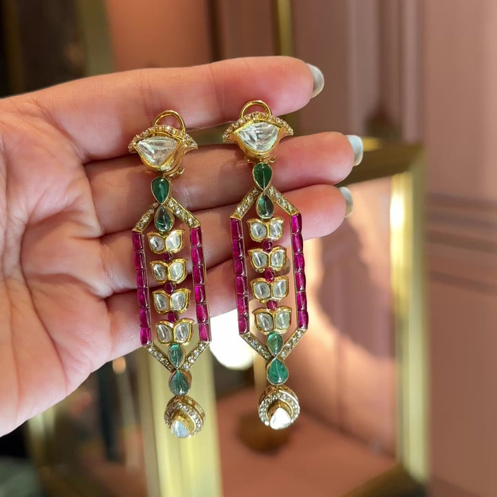 Chandra Rekha Earrings